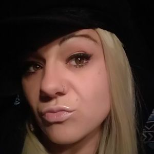 Meet your Posher, Christy